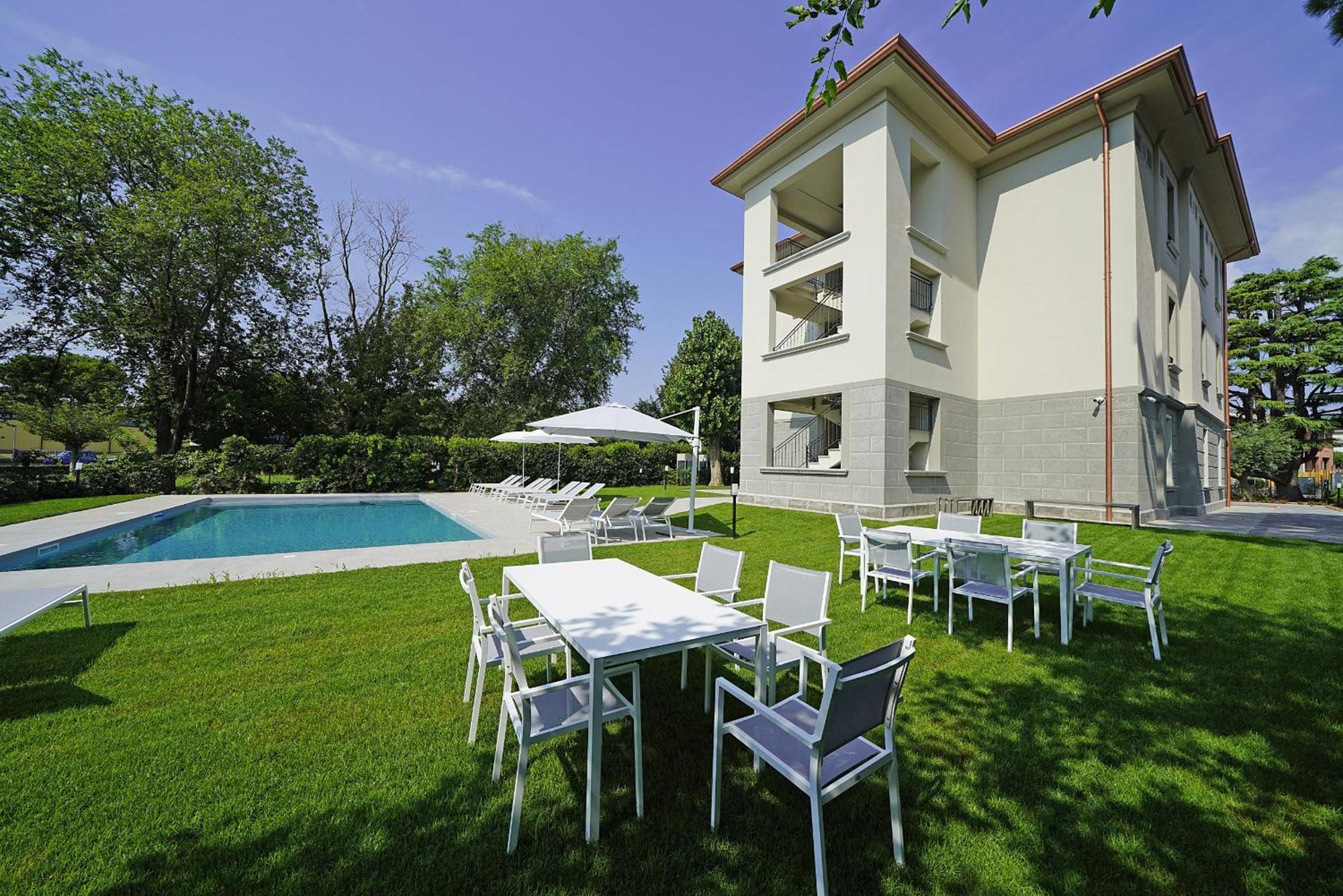 Villa Caterina Apartments By Wonderful Italy Desenzano del Garda Buitenkant foto