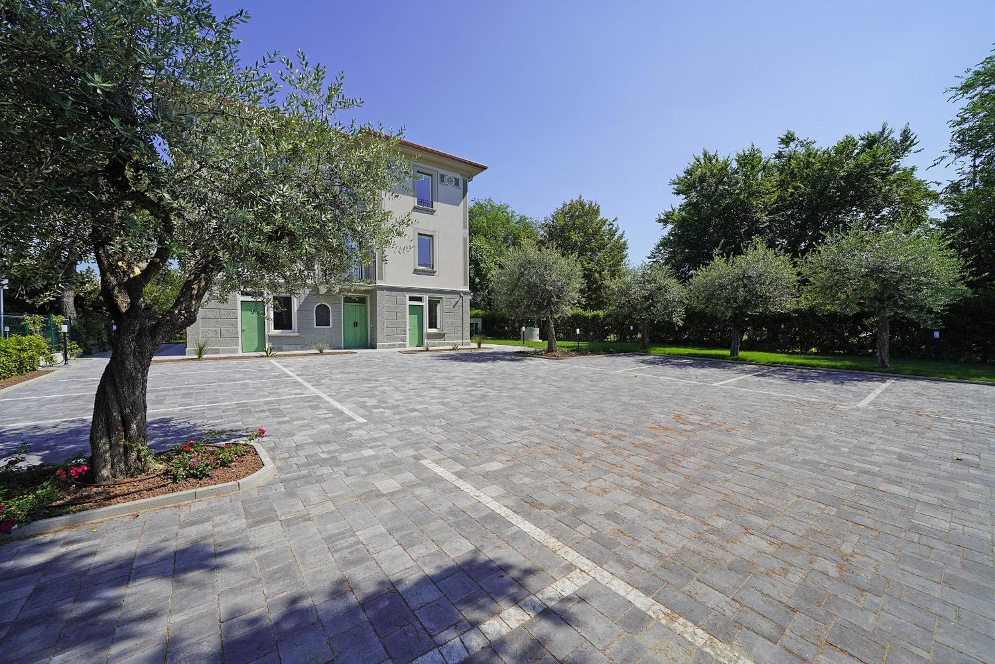 Villa Caterina Apartments By Wonderful Italy Desenzano del Garda Buitenkant foto