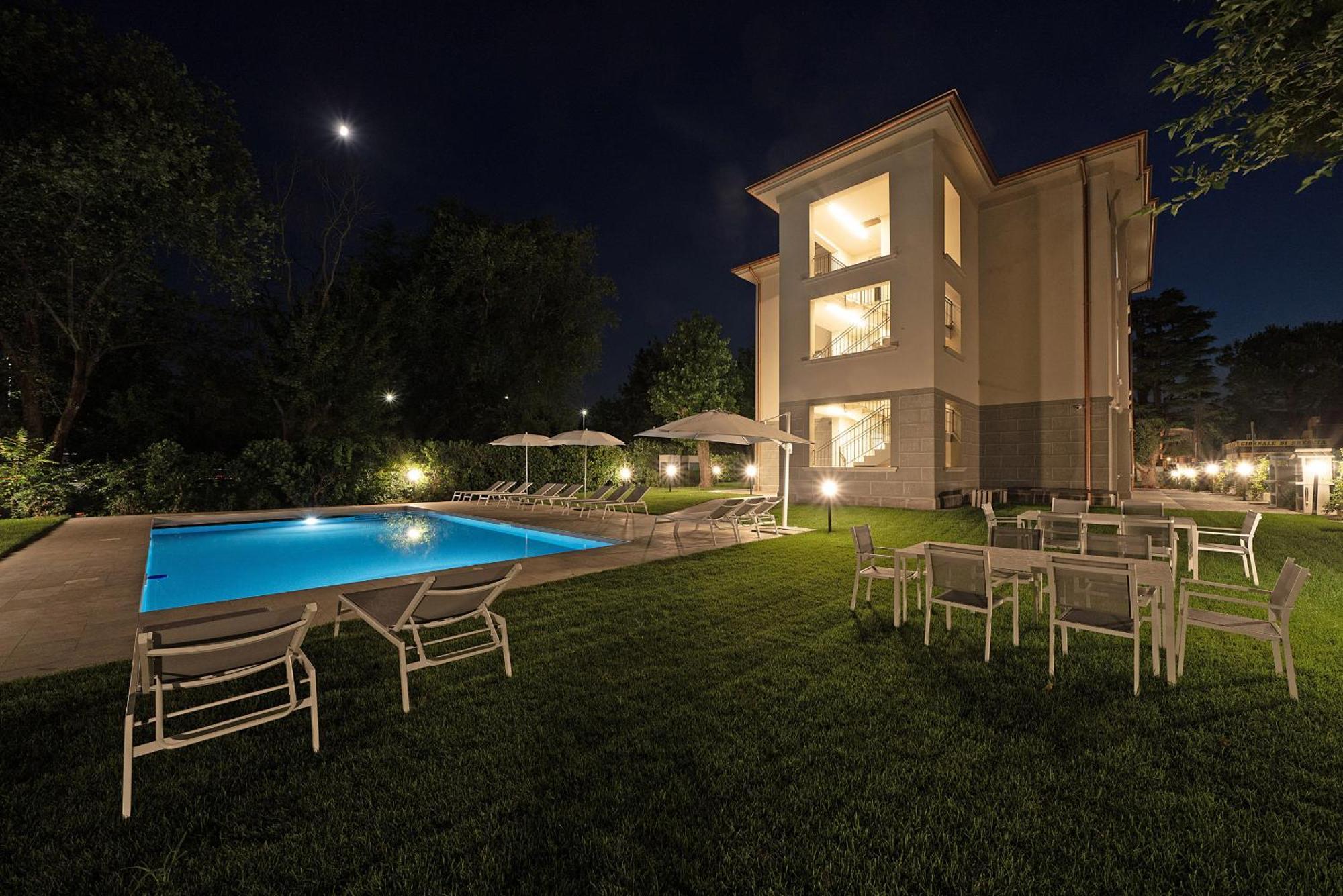 Villa Caterina Apartments By Wonderful Italy Desenzano del Garda Buitenkant foto