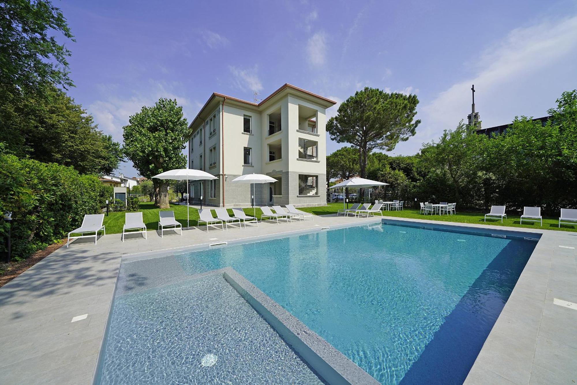 Villa Caterina Apartments By Wonderful Italy Desenzano del Garda Buitenkant foto