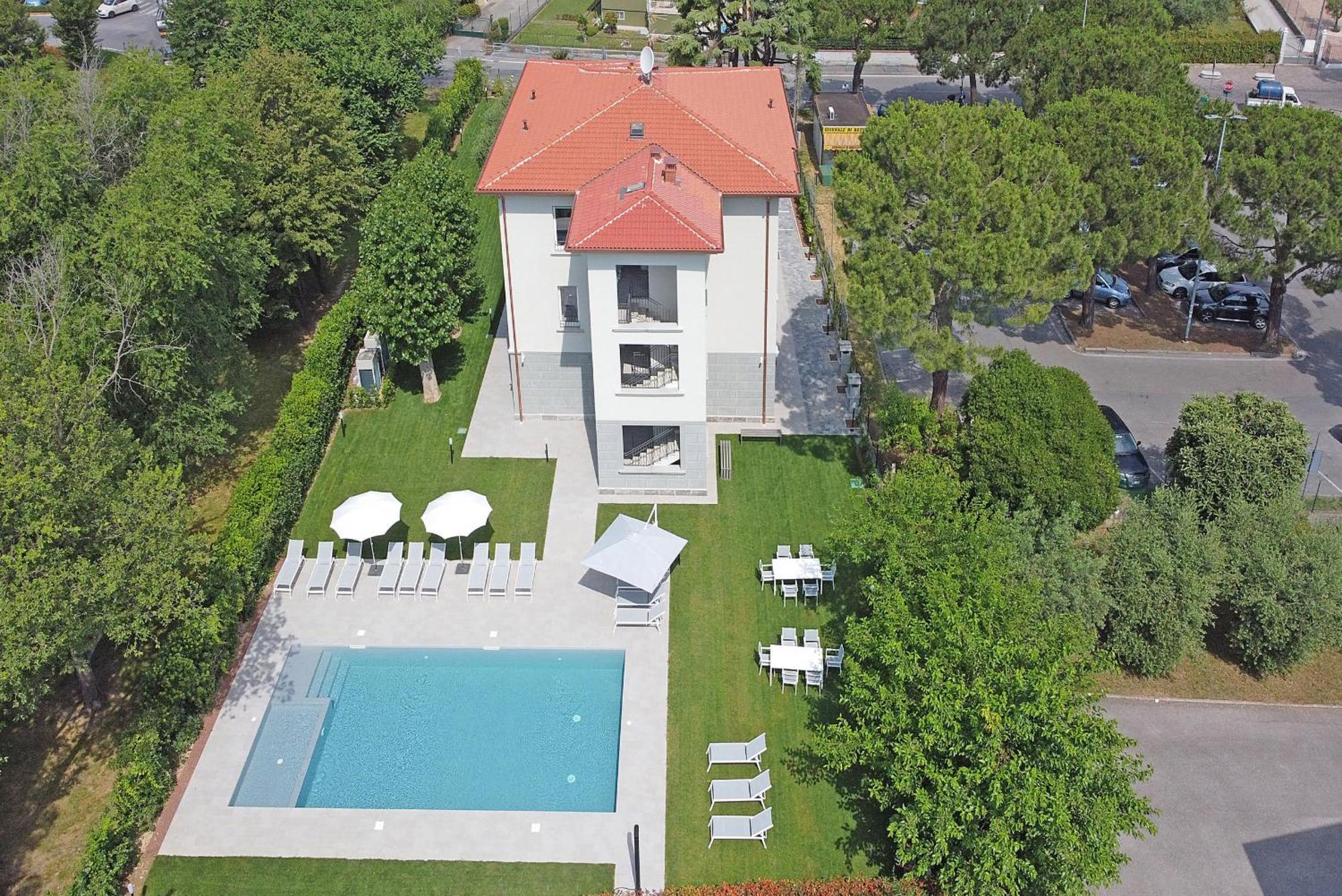 Villa Caterina Apartments By Wonderful Italy Desenzano del Garda Buitenkant foto