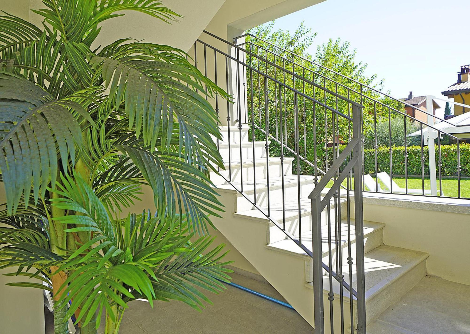 Villa Caterina Apartments By Wonderful Italy Desenzano del Garda Buitenkant foto