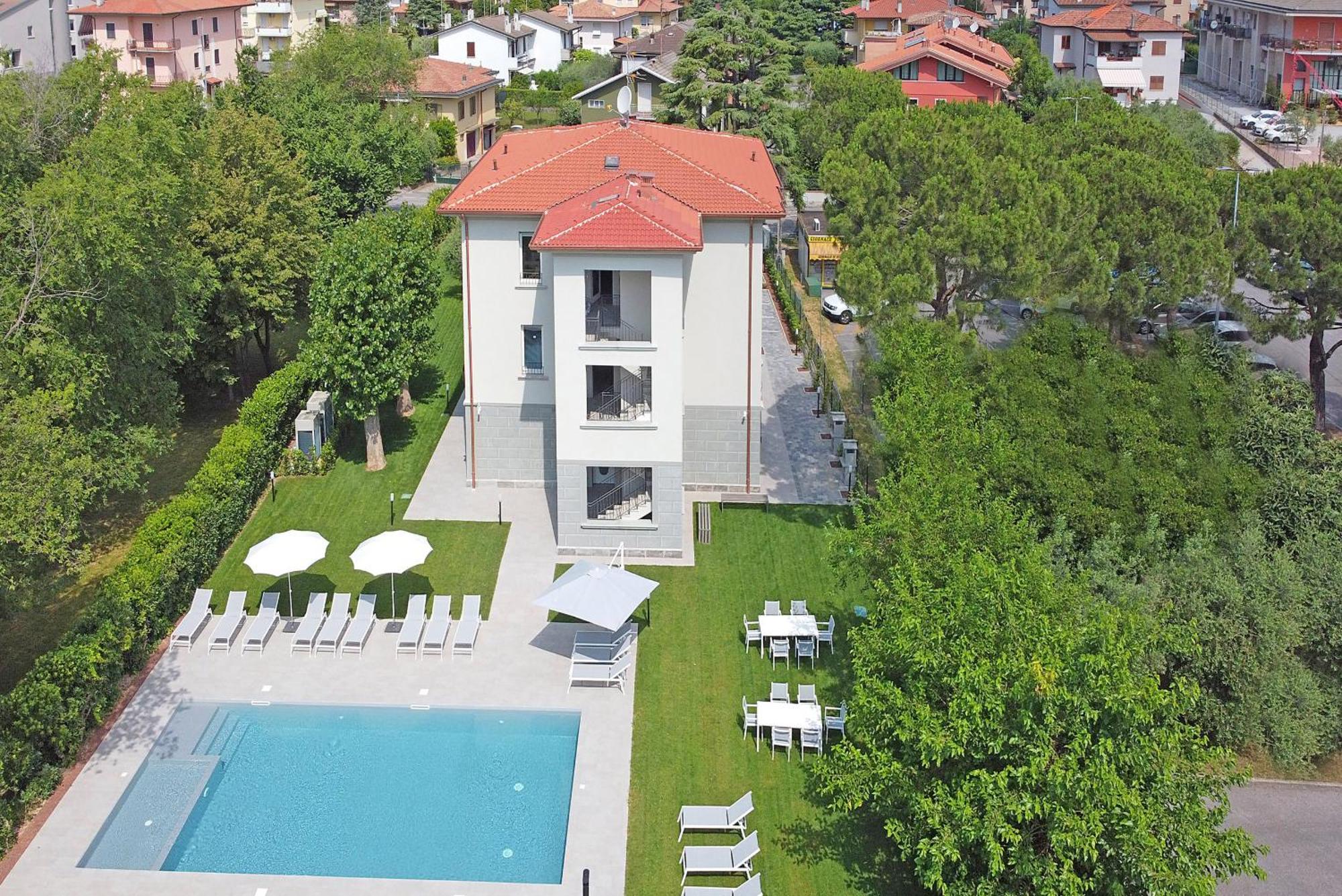 Villa Caterina Apartments By Wonderful Italy Desenzano del Garda Buitenkant foto