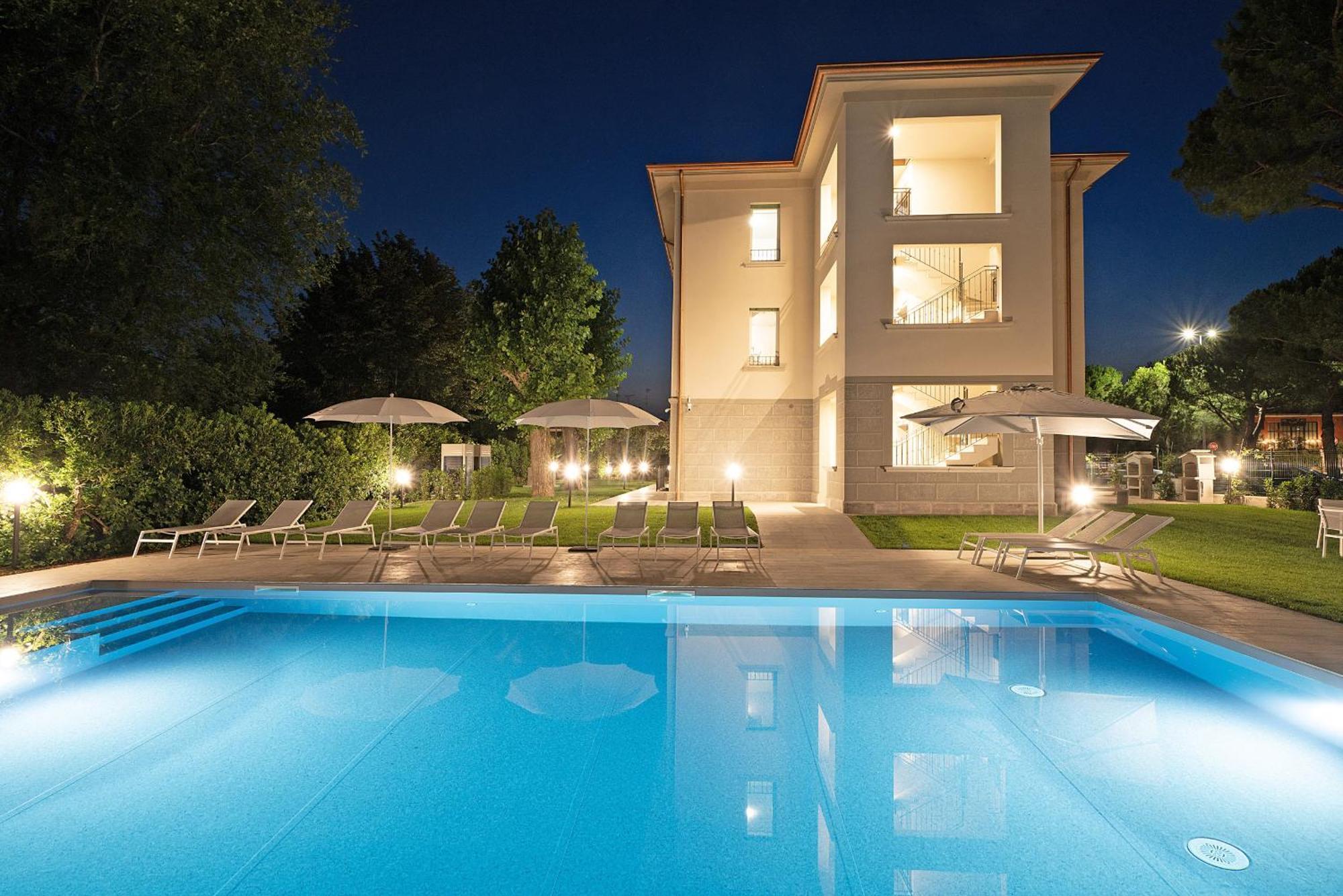 Villa Caterina Apartments By Wonderful Italy Desenzano del Garda Buitenkant foto