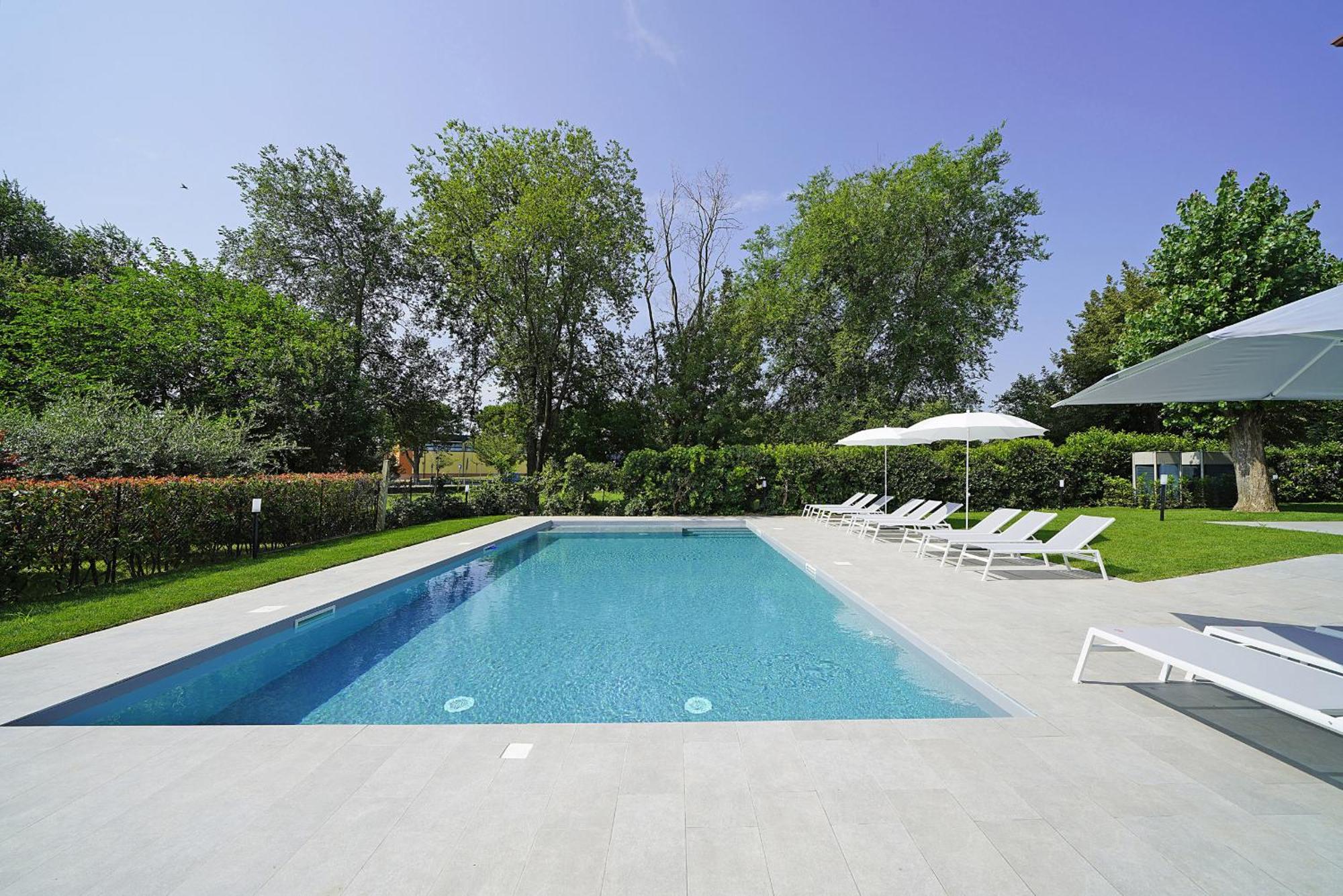 Villa Caterina Apartments By Wonderful Italy Desenzano del Garda Buitenkant foto